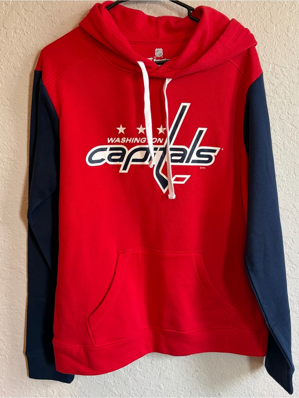 NHL Washington Capitals Navy/Red Fanatics Pullover Hoodie - Men’s Medium NWOT